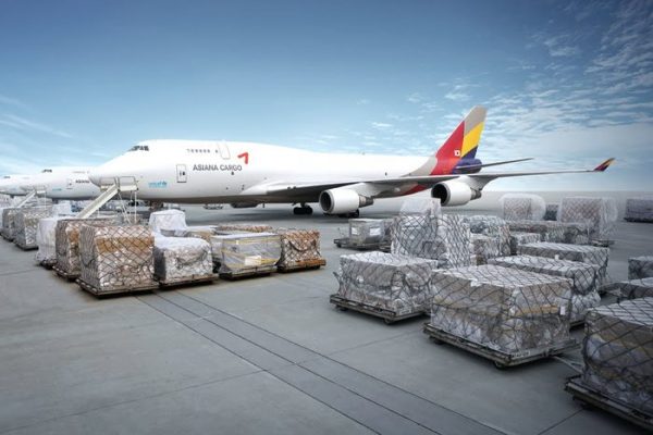 Vận chuyển hàng hóa đường hàng không