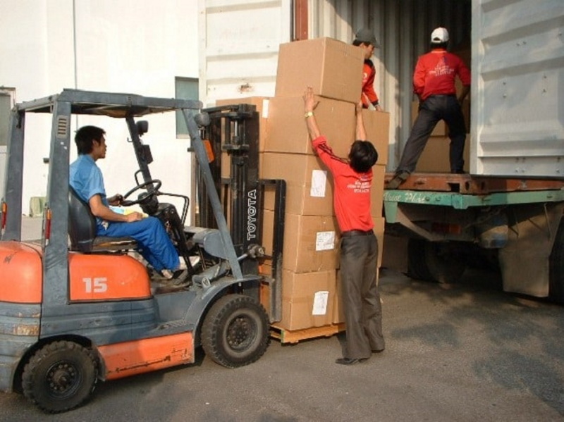Các đơn vị cung cấp dịch vụ bốc xếp hàng hóa tại Bình Dương | Nguồn: Công ty Hữu Thắng
