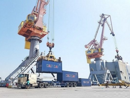 Quy trình xếp dỡ hàng hóa container tại cảng